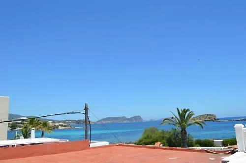 Jacaranda Apartments & Studios Es Cana
