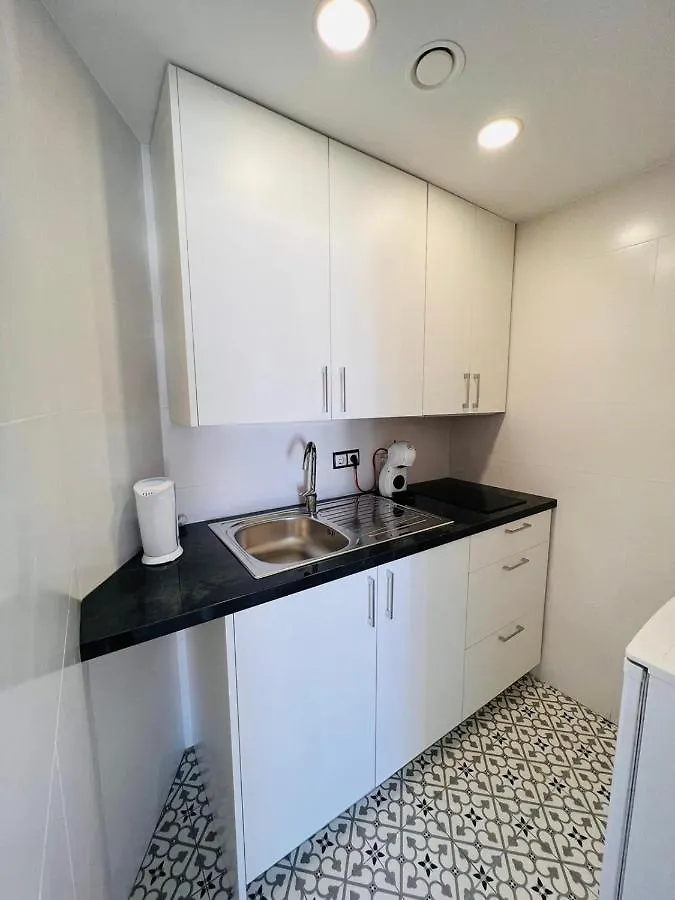 Jacaranda Apartments & Studios Es Canar  0*, Es Canar (Ibiza)