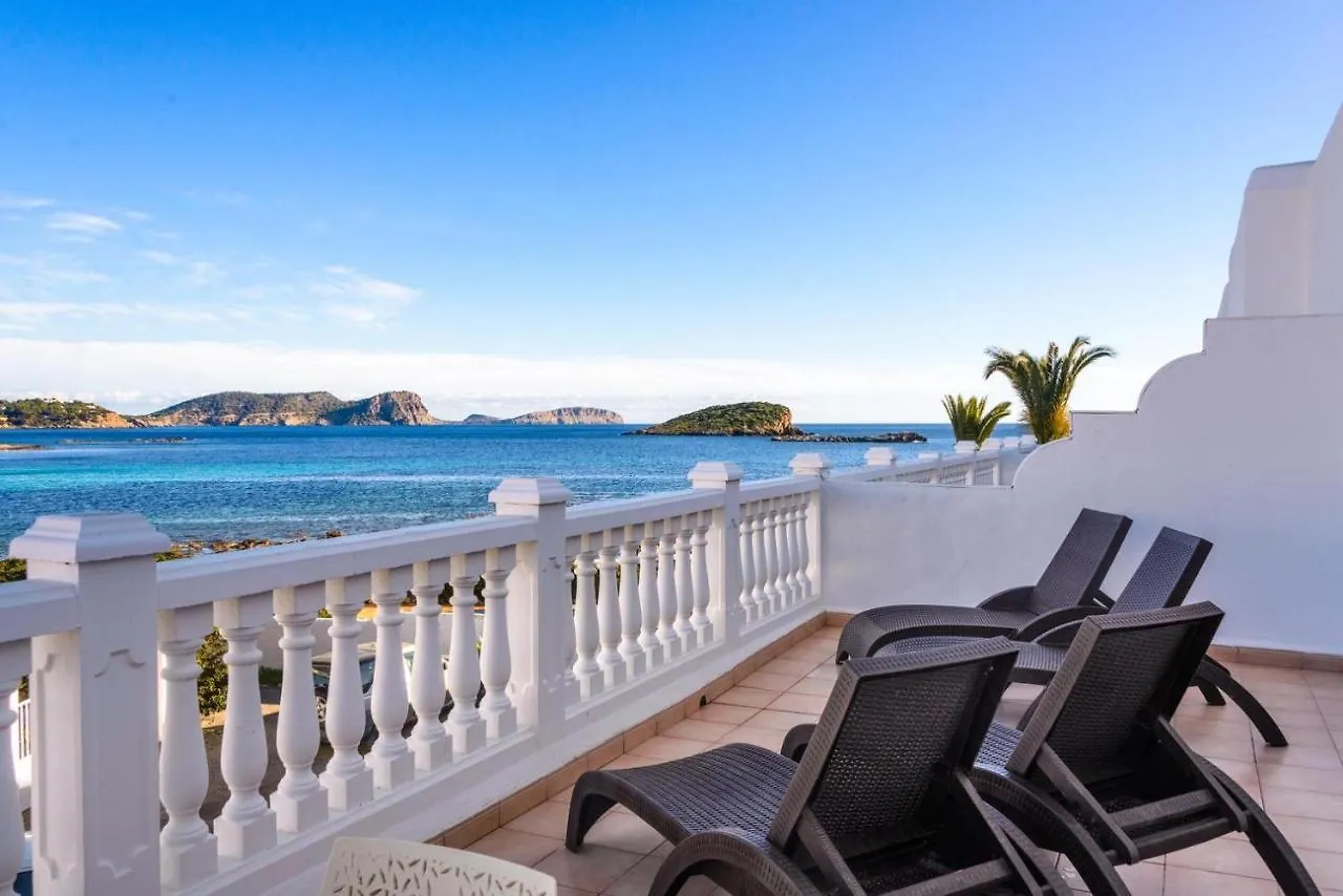 Jacaranda Apartments & Studios Es Canar  Spain