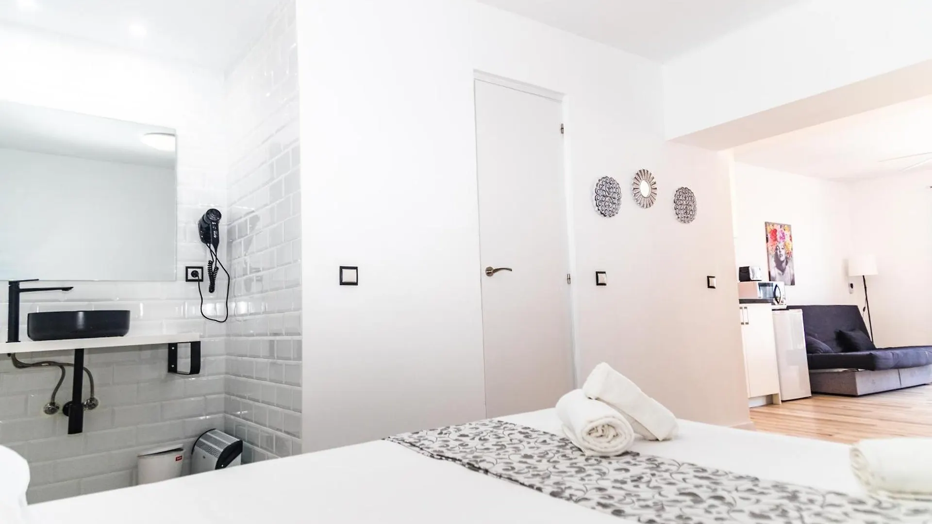 Jacaranda Apartments & Studios Es Canar  Es Canar (Ibiza)