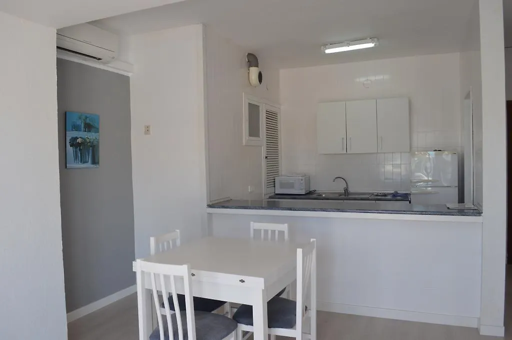 Jacaranda Apartments & Studios Es Cana