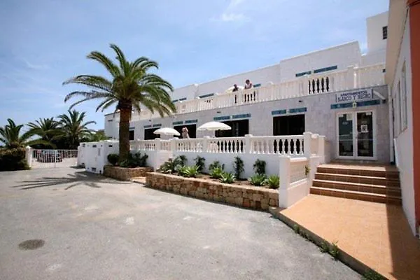 Jacaranda Apartments & Studios Es Cana