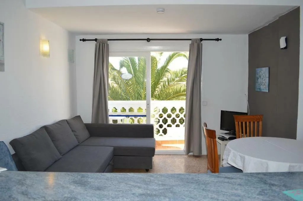Jacaranda Apartments & Studios Es Canar  0*, Es Canar (Ibiza)