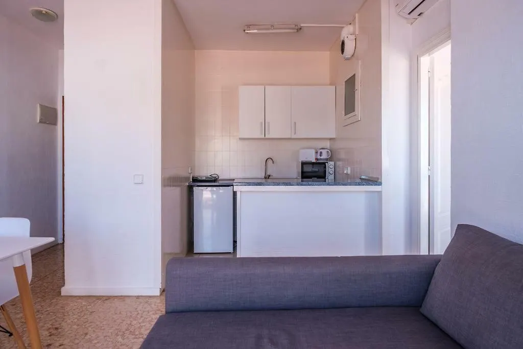 Jacaranda Apartments & Studios Es Cana