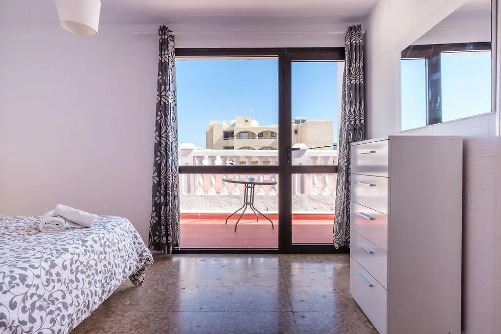 Jacaranda Apartments & Studios Es Cana