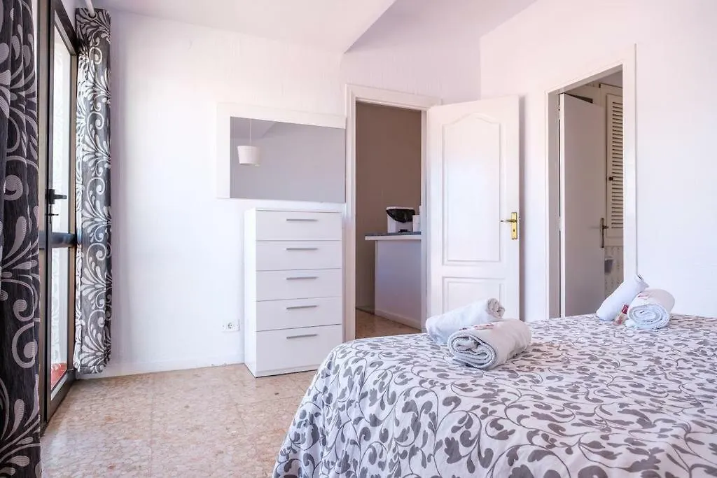 Jacaranda Apartments & Studios Es Canar  Spain